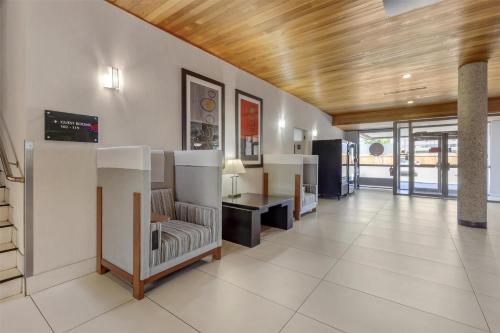 Best Western Cedar Park Inn - image 3