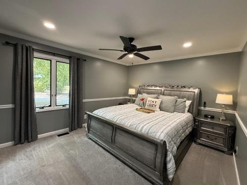 Whisper Chalet Reunions Groups 20 Plus Guests in แม็คลียส์วิลล์ (เอ็นซี)