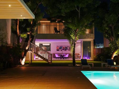 Buitenkant, A07 home in Al Mataf