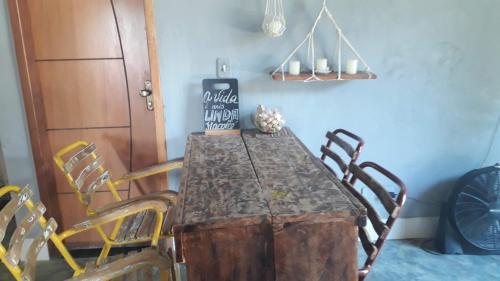 CASA GATA 2 SUITES PITUBA 2 - ESPAÇO Pe DE JAMBO (CASA GATA 2 SUITES PITUBA 2 - ESPACO Pe DE JAMBO) in 伊塔卡拉