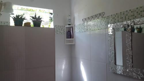 CASA GATA 2 SUITES PITUBA 2 - ESPAÇO Pe DE JAMBO (CASA GATA 2 SUITES PITUBA 2 - ESPACO Pe DE JAMBO) in 伊塔卡拉
