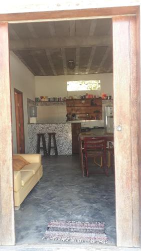 CASA GATA 2 SUITES PITUBA 2 - ESPAÇO Pe DE JAMBO (CASA GATA 2 SUITES PITUBA 2 - ESPACO Pe DE JAMBO) in 伊塔卡拉