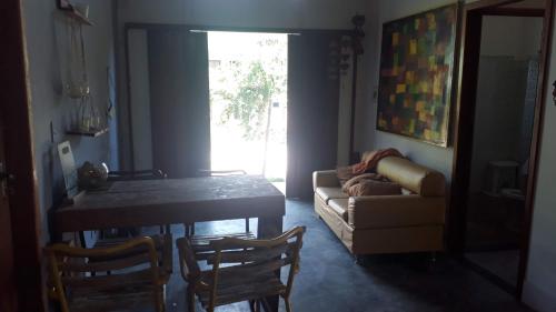 CASA GATA 2 SUITES PITUBA 2 - ESPAÇO Pe DE JAMBO (CASA GATA 2 SUITES PITUBA 2 - ESPACO Pe DE JAMBO) in 伊塔卡拉