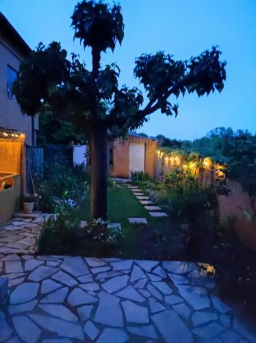 Jolie maison avec spa exterieur in Millenaire - Grammont