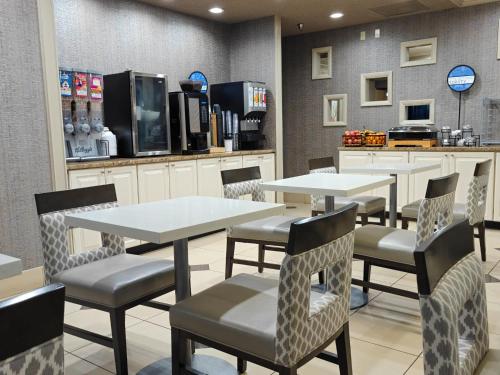 餐饮, Sonesta Essential Hotels Overland Park in 欧文兰德公园(KS)