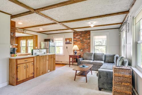 Cozy Cottage Near Ski Bretton Wood and Franconia in Bethlehem