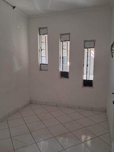 Casa sem garagem, só com colchoes (Casa sem garagem, so com colchoes) in Senhor Do Bonfim