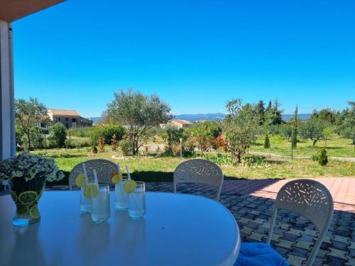 Balkons/terase, Clos des Oliviers in Oupia
