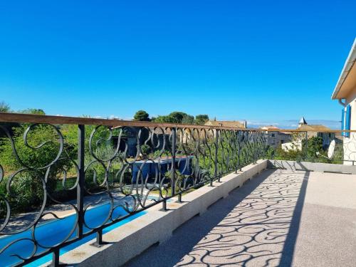 Balkons/terase, Clos des Oliviers in Oupia