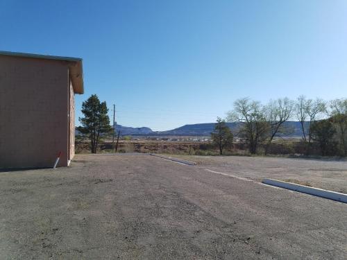 Leisure Lodge Motel
