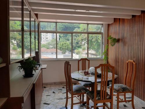 Apartamento amplo, arejado, compartilhado in Tijuca