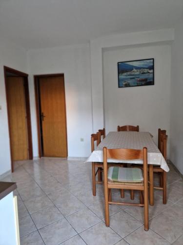 Two-Bedroom Apartment with Terrace image 2