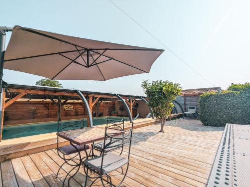 Gîte Pouligny-Notre-Dame, 2 pièces, 6 personnes - FR-1-591-332 (Maison de charme en Berry pres d'un golf & spa, jardin d'hiver, velos, animaux bienvenus - tout incl) in 普利尼諾特達姆