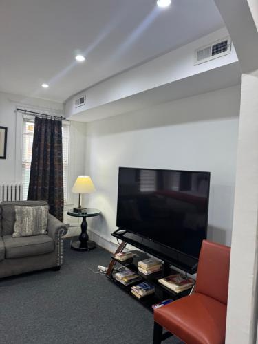 Deluxe Apartment image 8