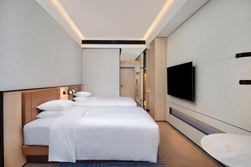 City View Senior Double Room room in Four Points by Sheraton Suzhou Gusu