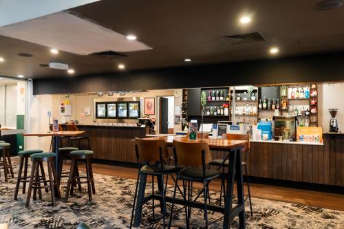 Pub/Lounge, The Metropolitan Hotel in Mackay