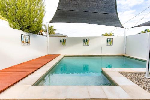Golden Beach Family Home with Pool