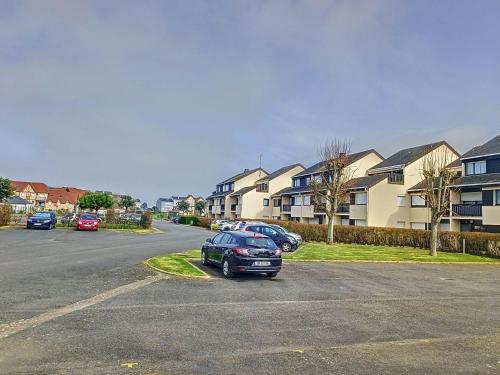Appartement 4 personnes près de la mer avec terrasse et parking - FR-1-746-34 (Appartement 4 personnes pres de la mer avec terrasse et parking - FR-1-746-34) in Creully