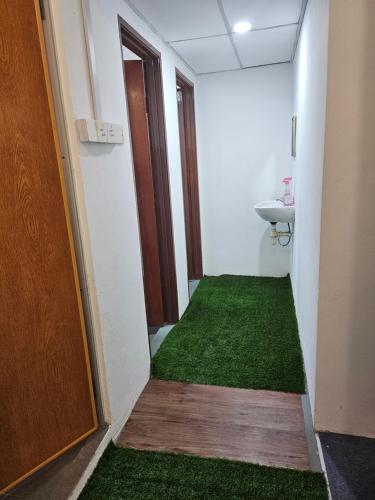 AeCOTEL Mingle Hostel near The Parish of St Michael and All Angels