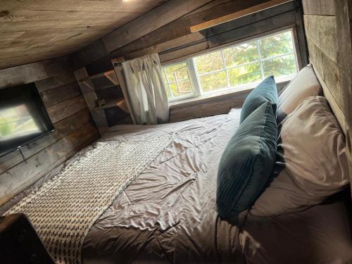 Rustic Guesthouse in Sovarda (BC)