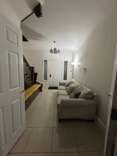 Hollywood Home near โรงละครกรีก