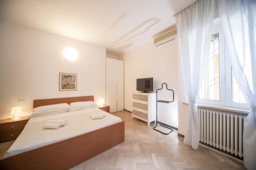 2 bedrooms, 5 beds