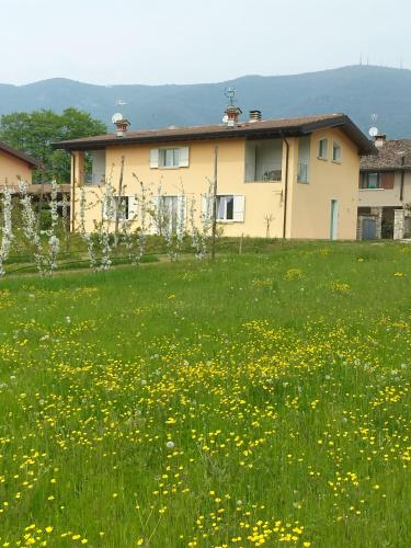 Cascina Legnago bilocale a 6 chilometri da Salò