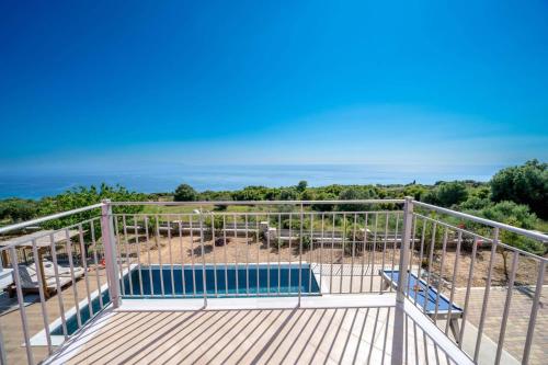 Oprema, Villa Roz by Villa Plus in Elios Proni