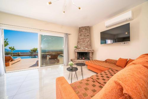 Oprema, Villa Roz by Villa Plus in Elios Proni