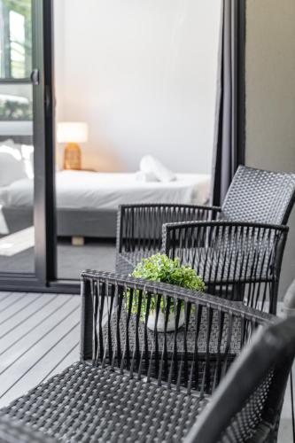 Waterloo 2Br Modern Apartment Nature Park - image 14