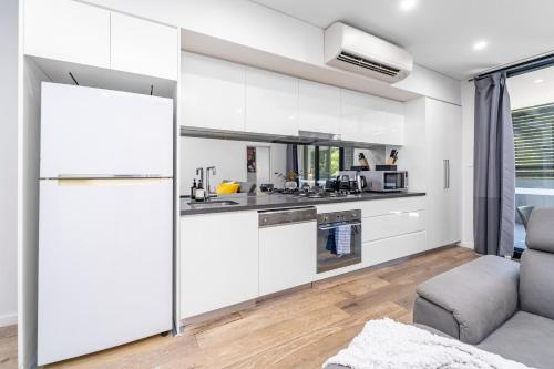 Waterloo 2Br Modern Apartment Nature Park - image 10