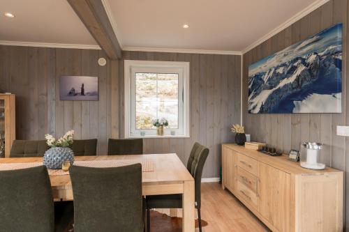 Mountain View Lodge in Stranda