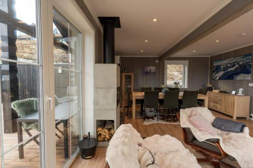 Mountain View Lodge in Stranda