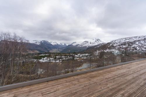 Balcony/terrace, Mountain View Lodge in Stranda