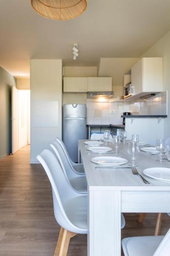 3 bedrooms, 5 beds