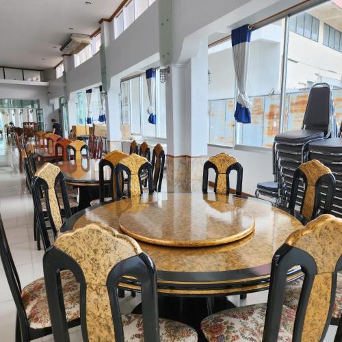 メーサイ(チェンライ) NAVY HOME HOTEL โรงแรมเนวี่โฮม 3つ星 ホテル 外観