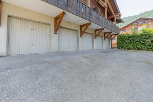 Three-Bedroom Loft Apartment image 2