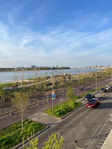 Luxe-appartement aan de Schelde, Amberes (foto 6)
