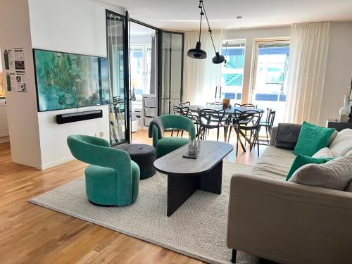 The Emerald Suite - Bright Scandinavian Private Apartment in 索爾納