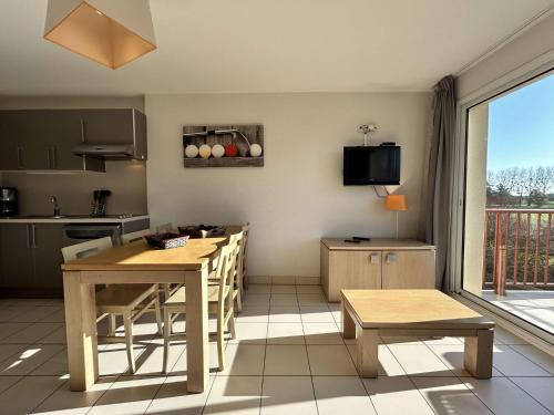 100 - Appart duplex 6p avec piscine collective. in Matignon