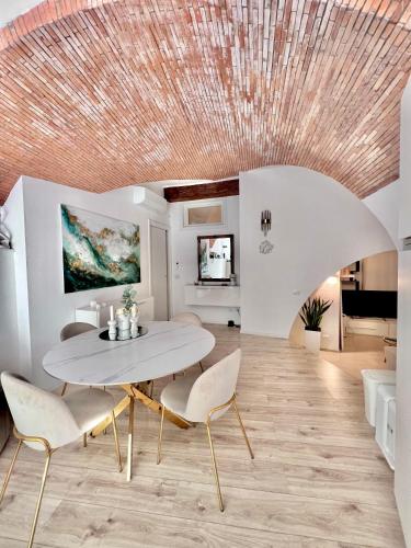 L'Arco sul Lago - Deluxe Apartment gîte à louer Castro