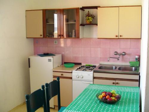 One-Bedroom Apartment with Balcony image 2