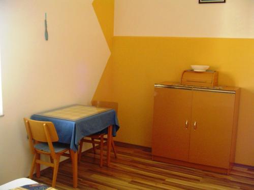 Two-Bedroom Apartment with Balcony image 5