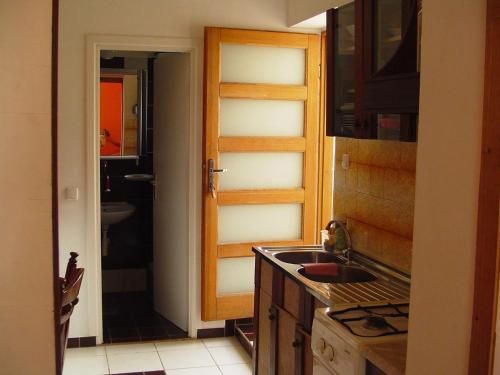 One-Bedroom Apartment with Terrace image 3