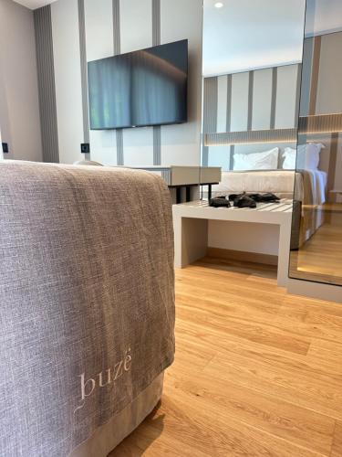 Buzë Boutique Hotel