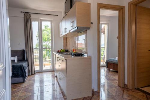 virtuve, Mitro Apartments Sun & Sea, Vrasna beach in Paralia Vrasna (Thessaloniki)