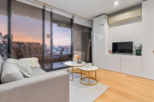 Prime CityView - Steps from Southern Cross, Melbourne