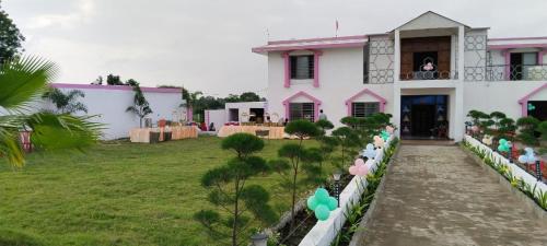 Vacation villa farm & Resort in Mhow