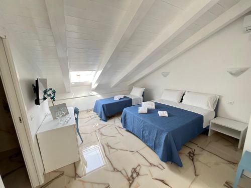 Triple Room image 3