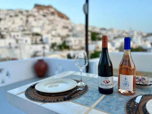 Rustic Retreat in Town in Skyros